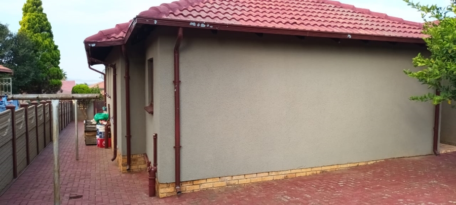 3 Bedroom Property for Sale in Tlhabane West North West